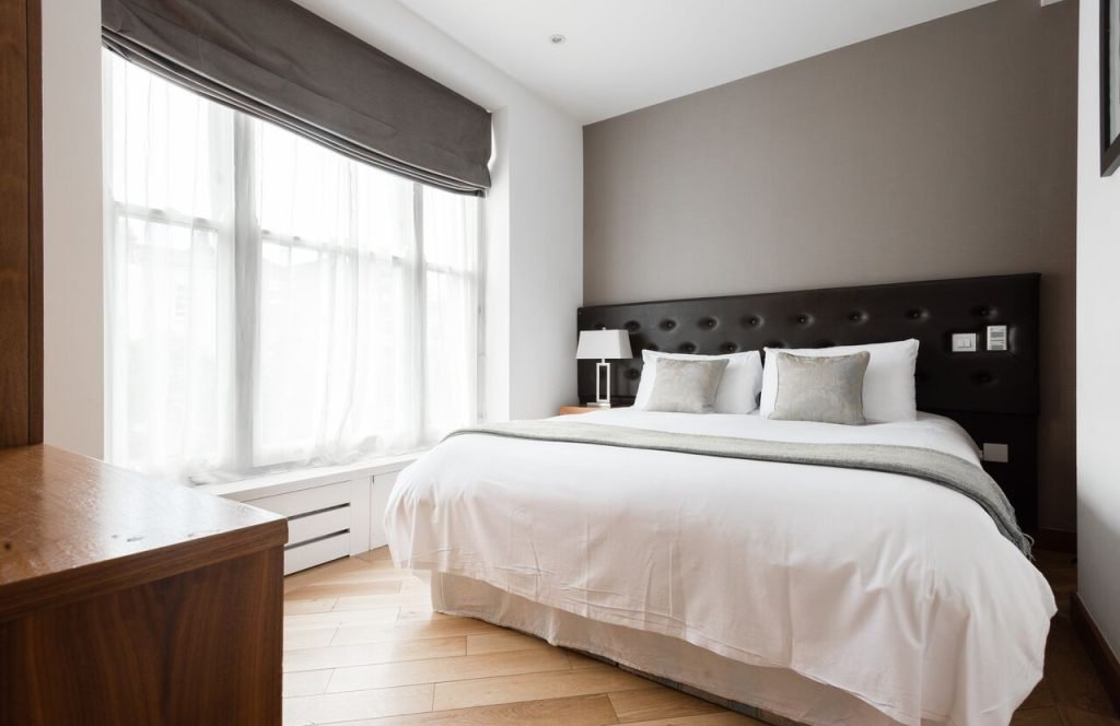 One Bedroom Apartment bedroom with a double bed